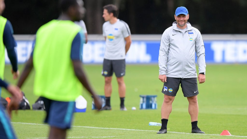 Hertha waiting for players to return