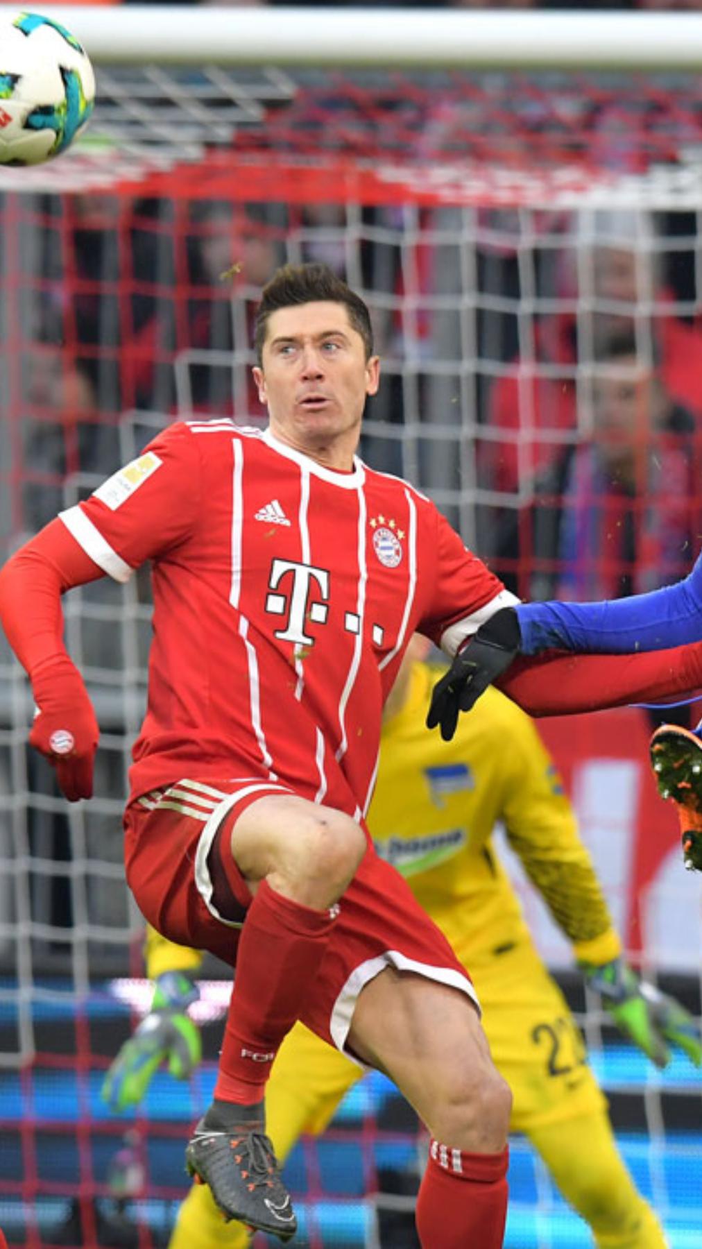 Hertha keep out Bayern to earn point in Munich