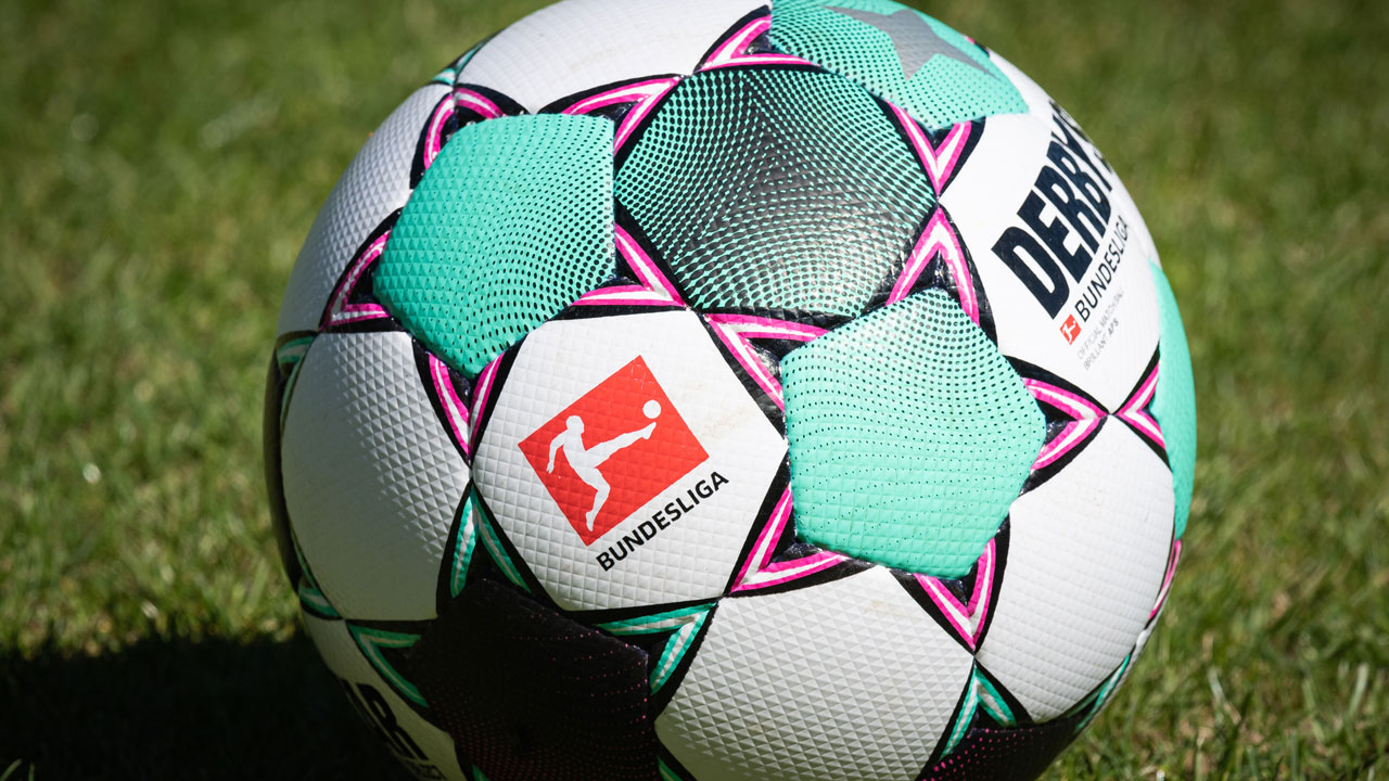 Season opener in Bremen, before Frankfurt visit Berlin