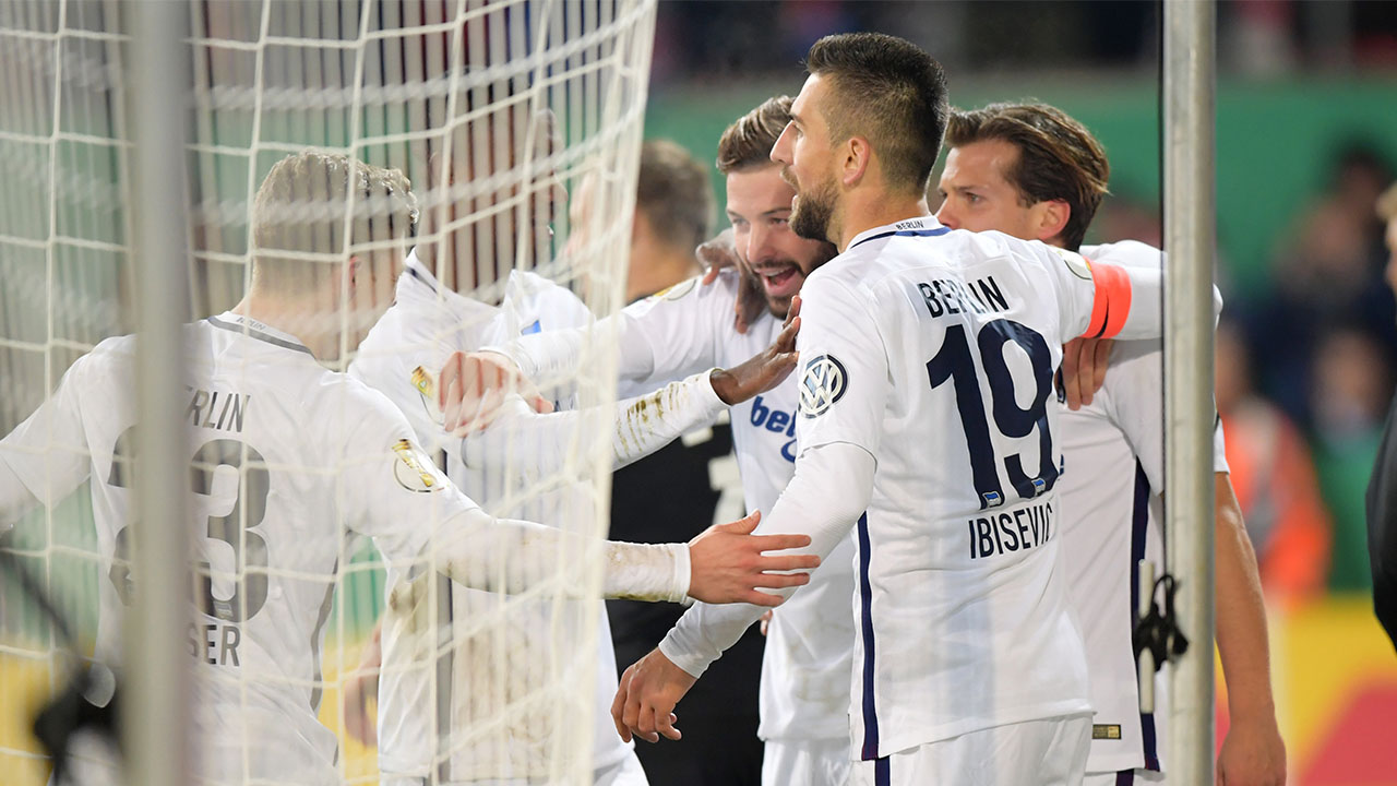 2:0! Hertha besiegt St. Pauli im DFB-Pokal!