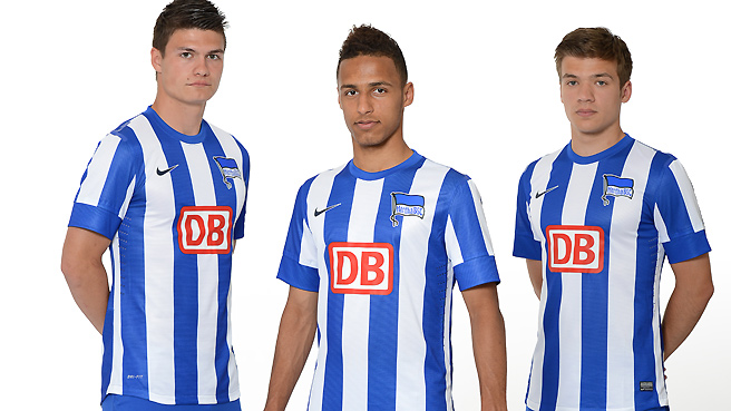 Herthas neues Trikot - Fahne pur