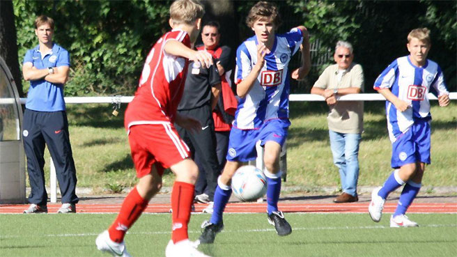 U14-Junioren drehen Partie zum Saisonauftakt
