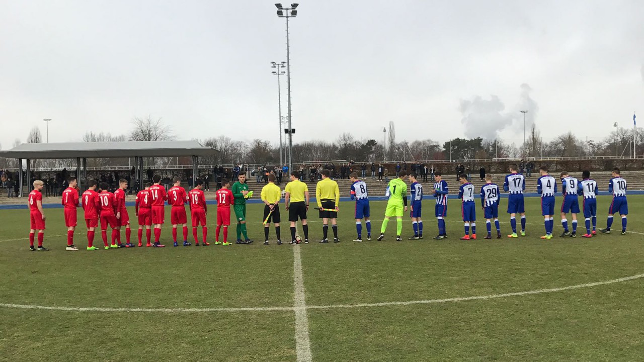 2:0 - U15 siegt im Spitzenspiel