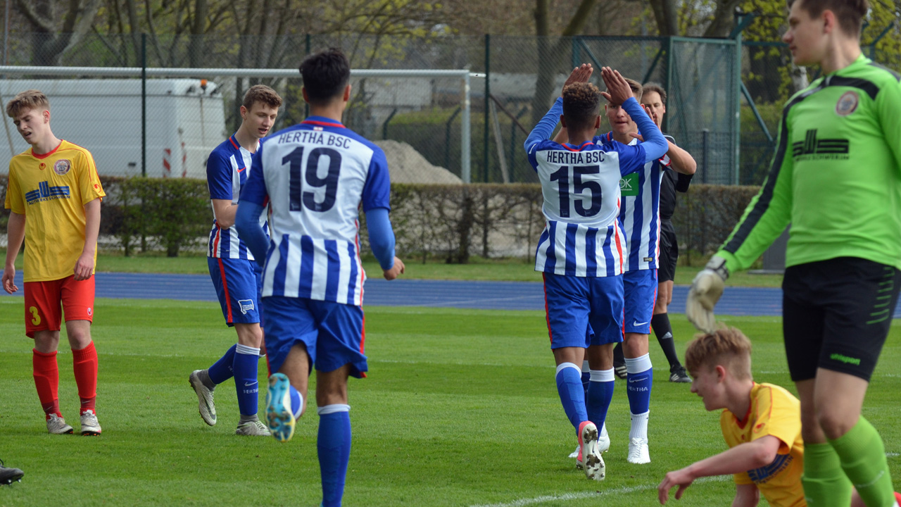 U16 feiert knappen Heimerfolg