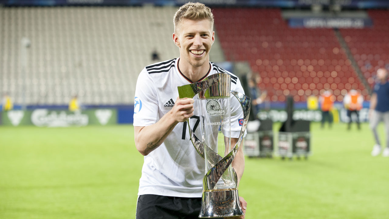 Weiser köpft das 'Tor des Monats'