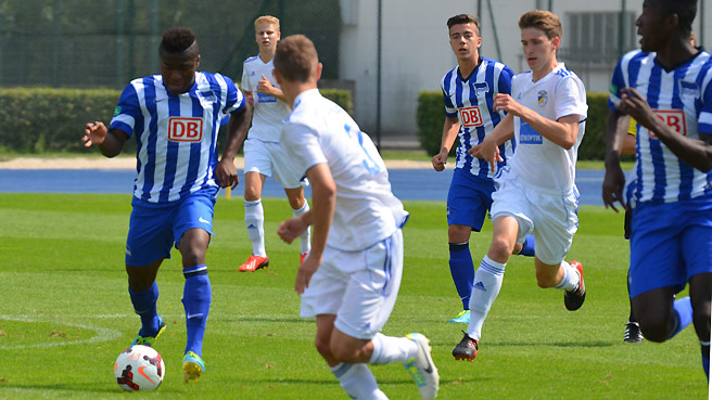 U19-Junioren gewinnen in Unterzahl