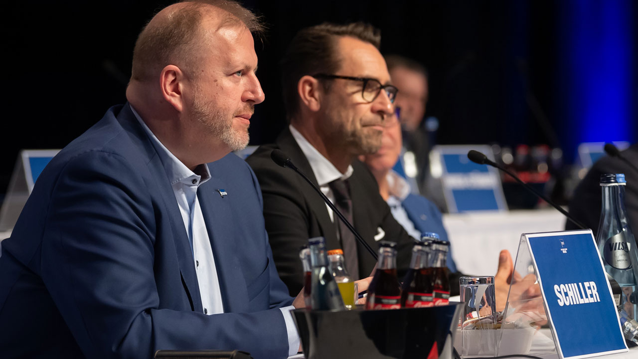 Verabschiedungen, Verträge, Finanzen und Stadion