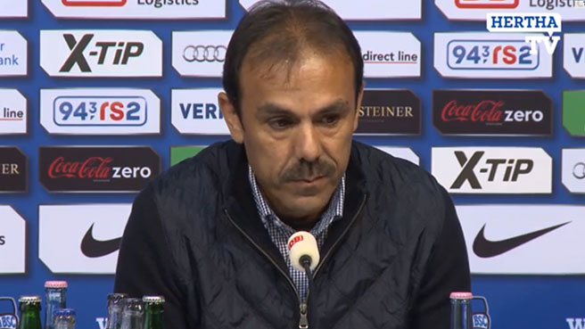 Pressekonferenz vor dem Spiel in Bremen