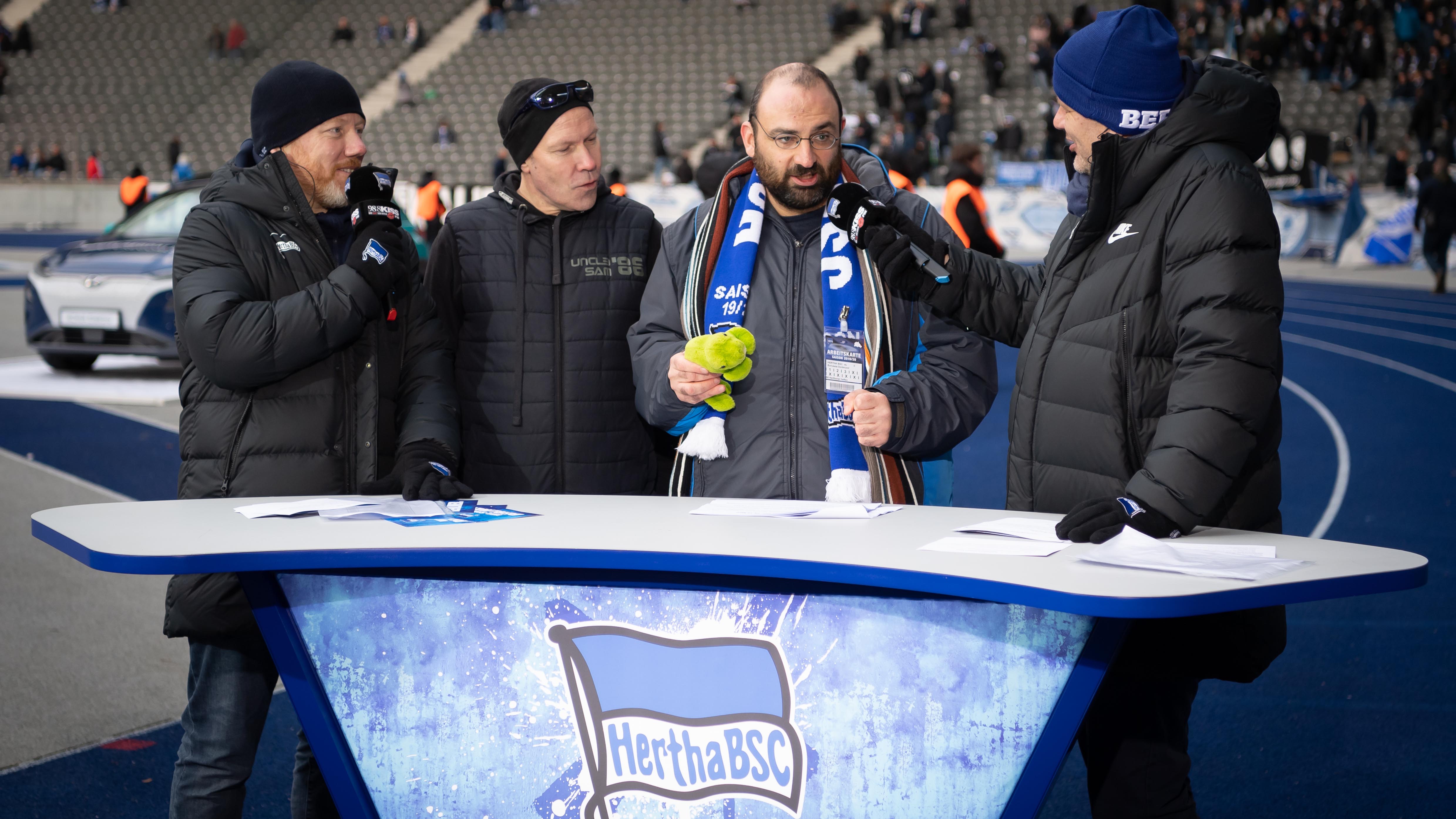 Stadionsprecher ohne Einschränkung
