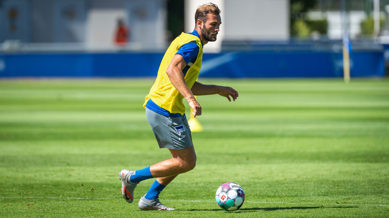 "Ich möchte mich als Mensch und Fußballer weiterentwickeln!"