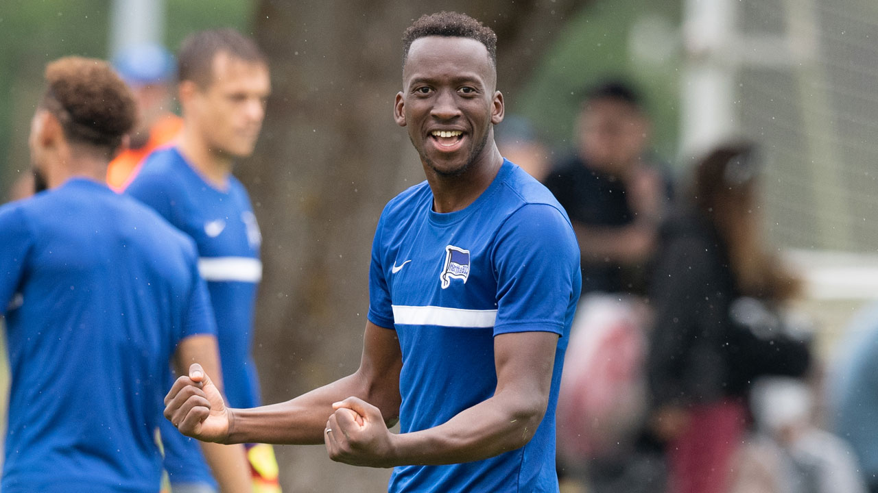Alles Gute, Dodi Lukébakio!