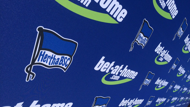 Viererkette - Hauptsponsor und Media Day