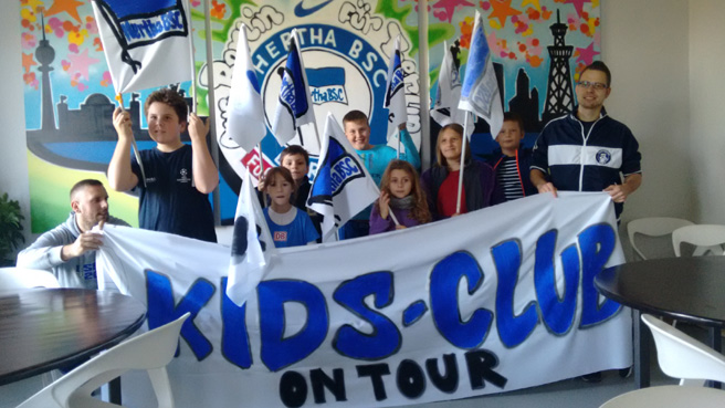 Bastelstunde im Kids-Club