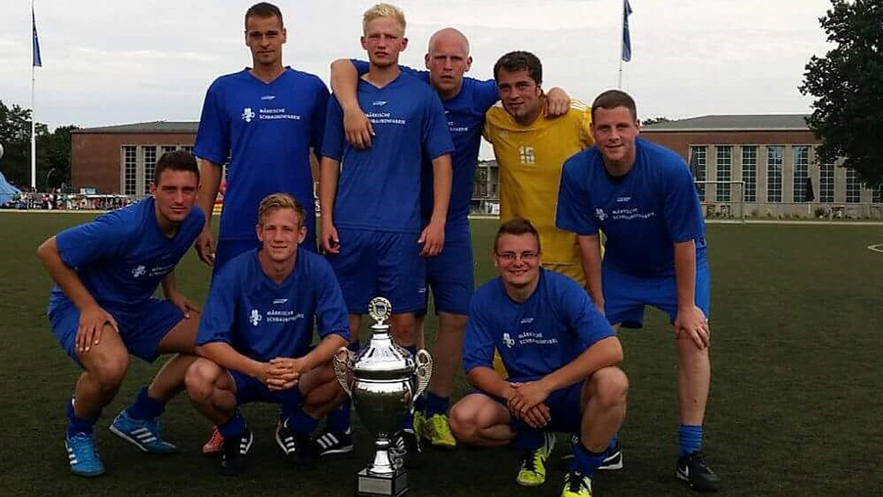 OFC Humboldt-Crew beim Sky Fan Cup 2016!