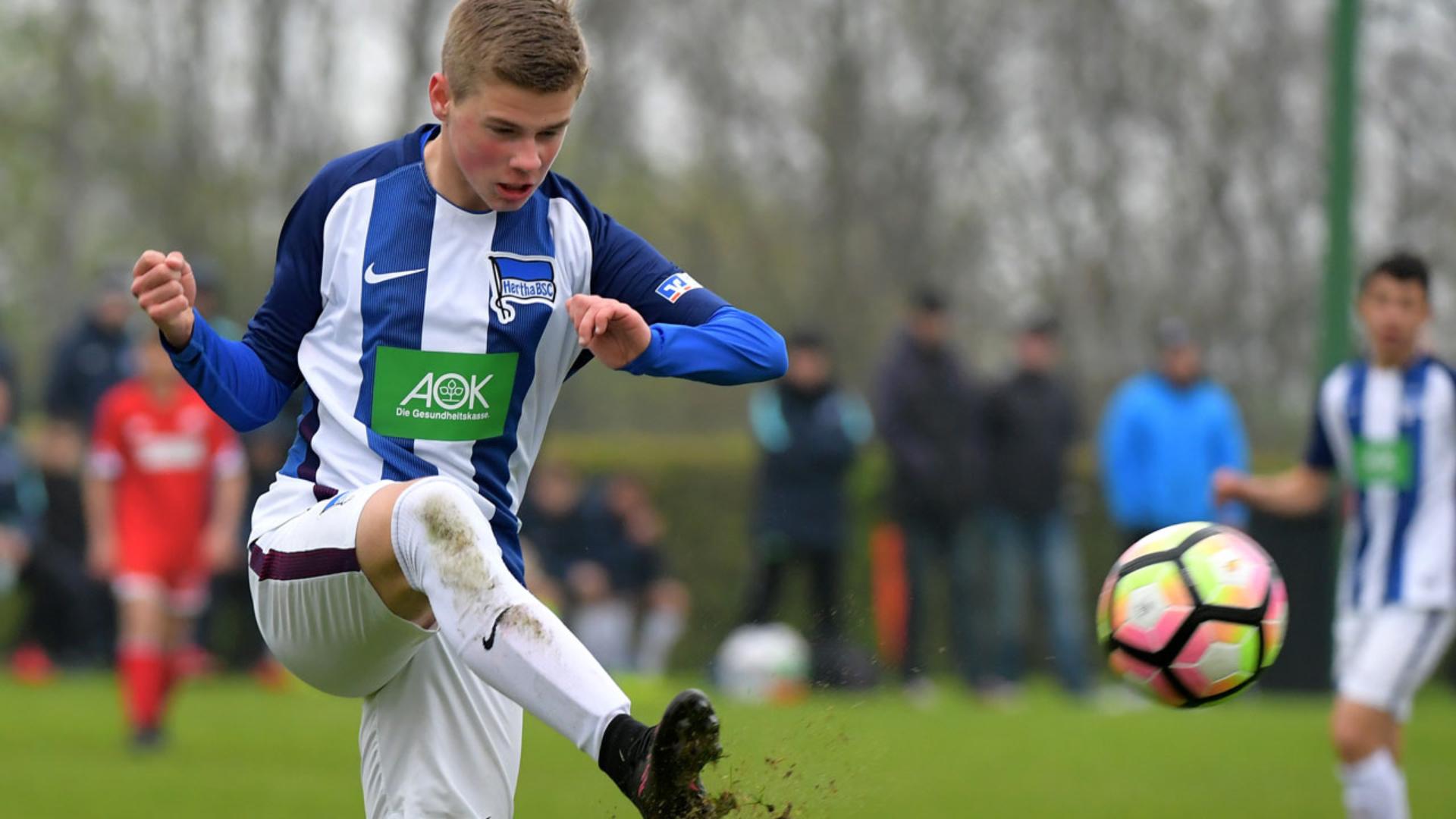 nike-premier-cup-1617-tag1_12