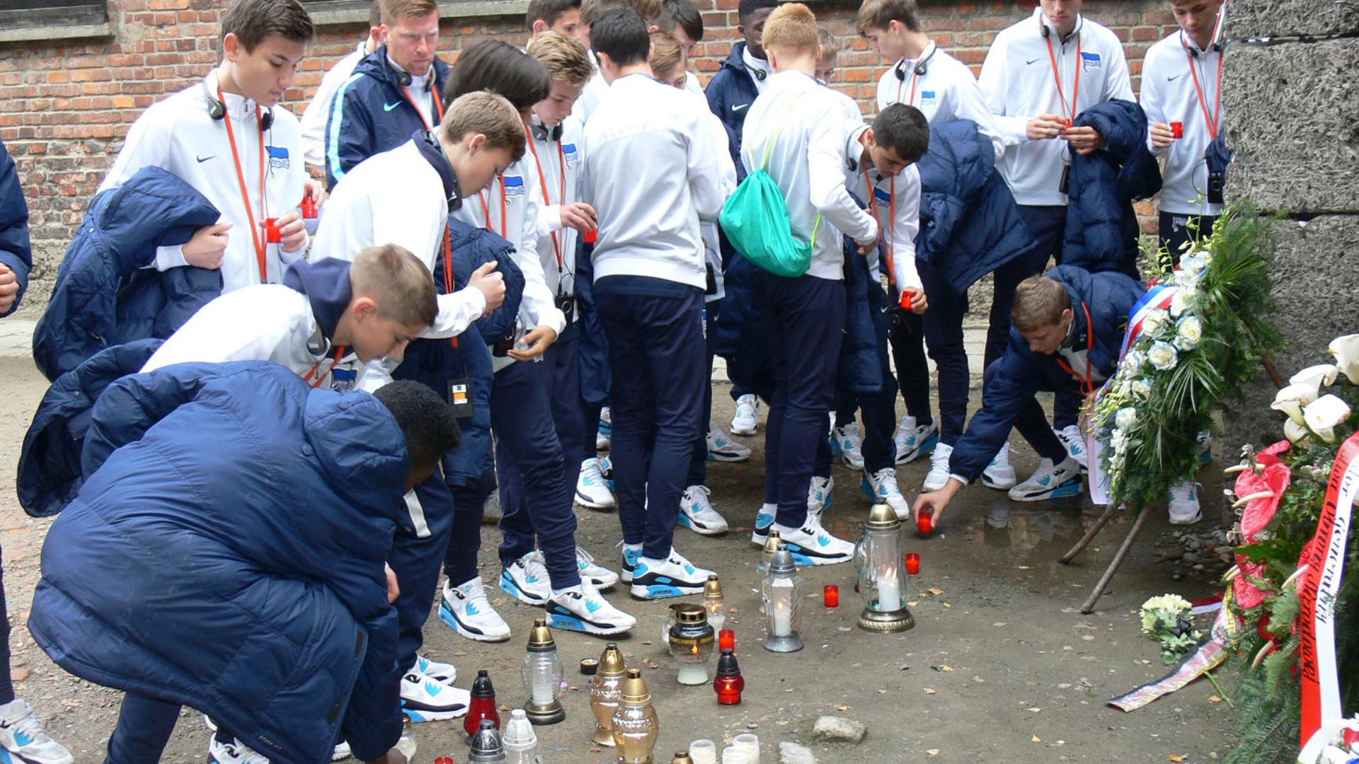 u15-auschwitz_02