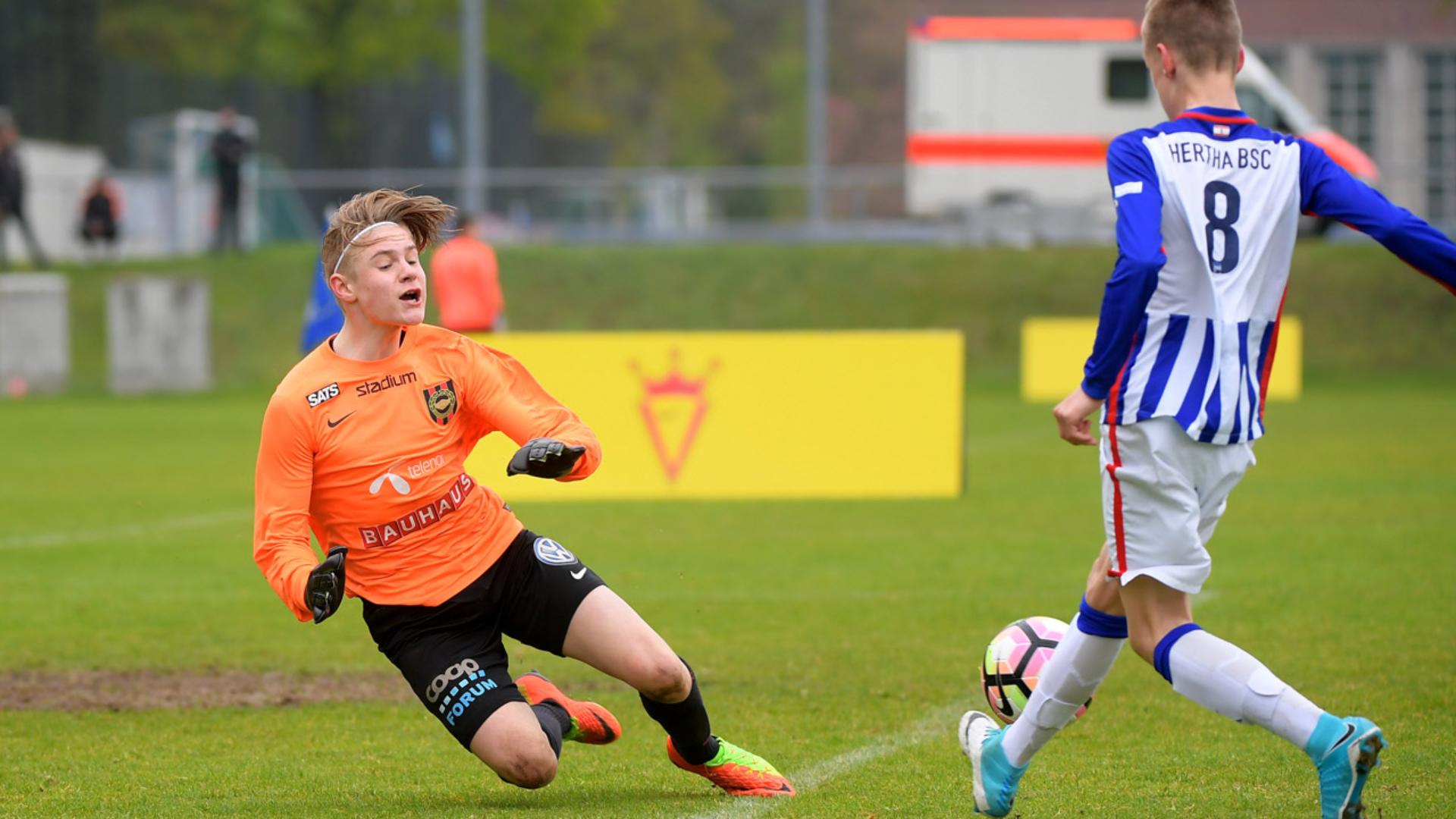 eurofinale-nike-premier-cup-tag1-1617_16