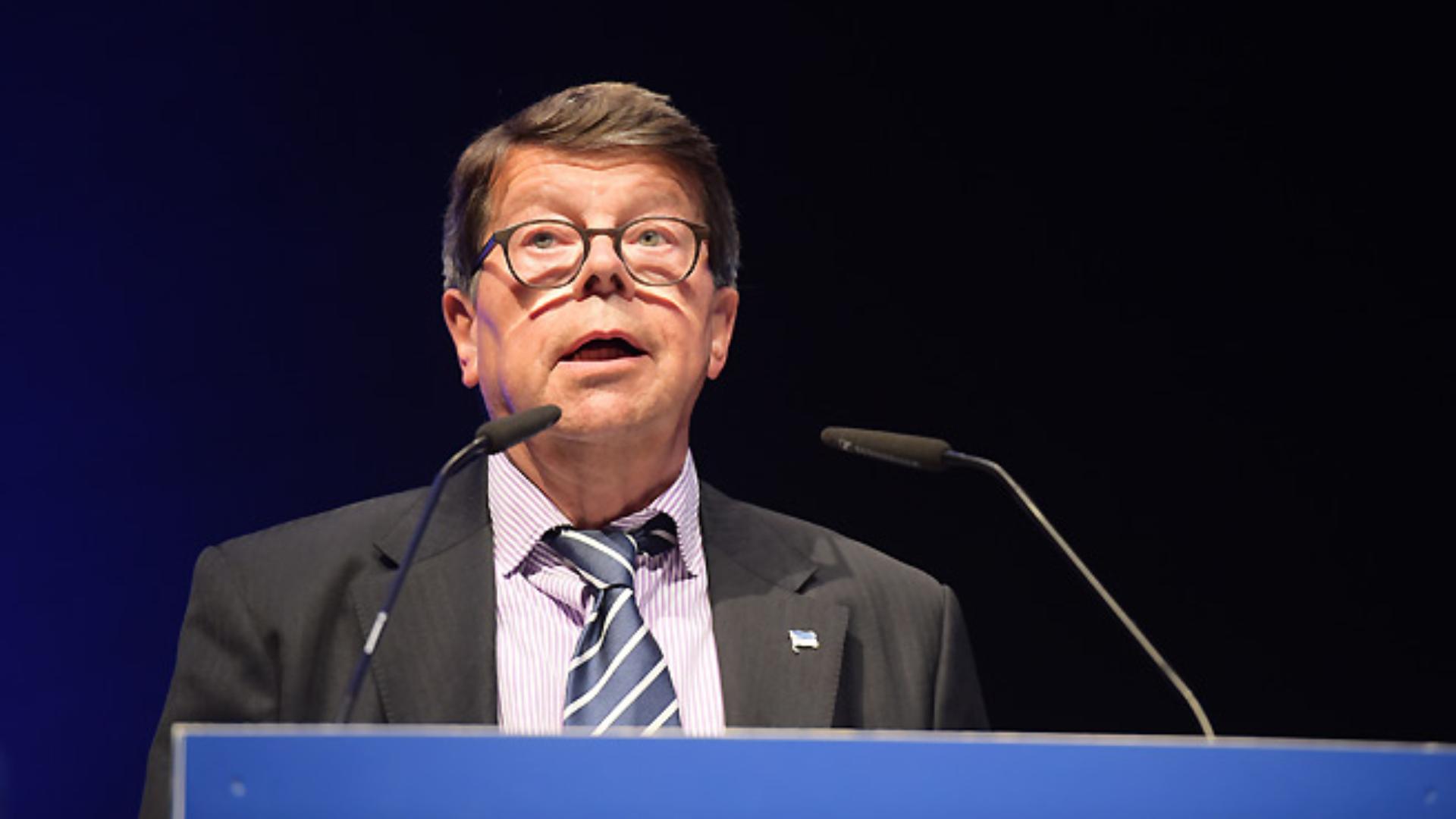 mitgliederversammlung-mai14_15