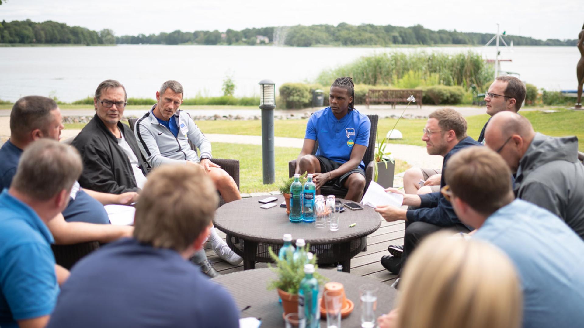 medienrunde-dedryck-boyata_02