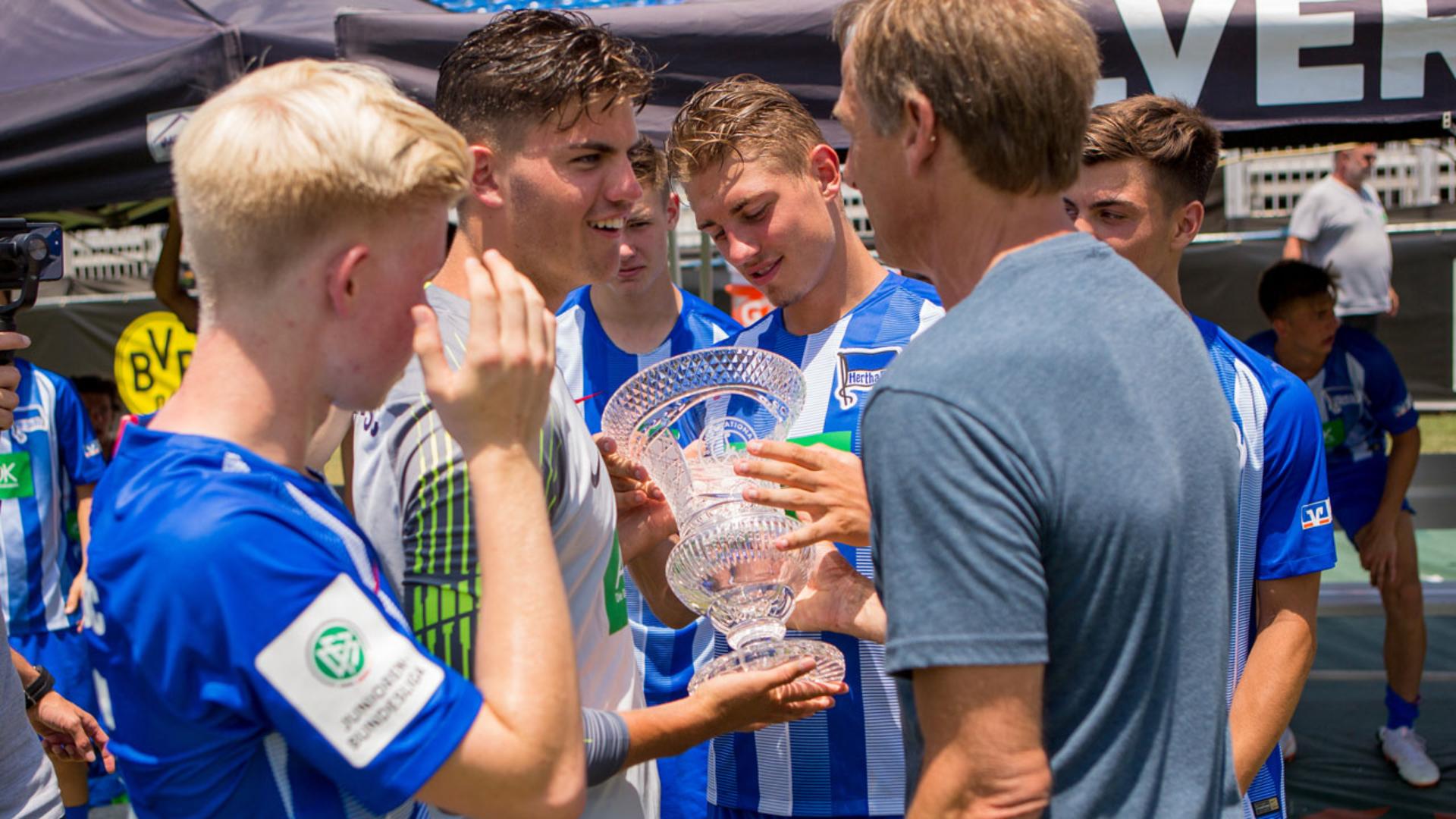 u19-slcup-bscbvb-1819_32