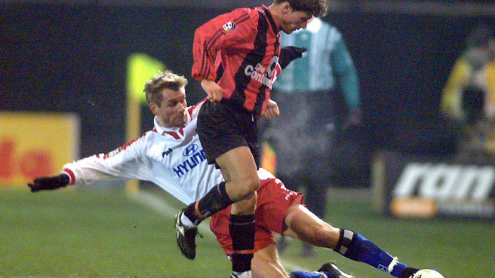 hsv-hertha-9899_02