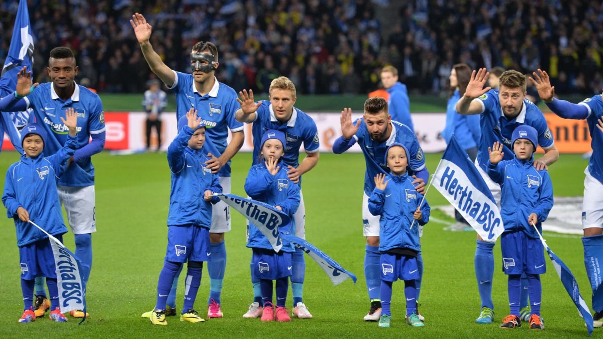 einlaufen-bvb-pokal_09