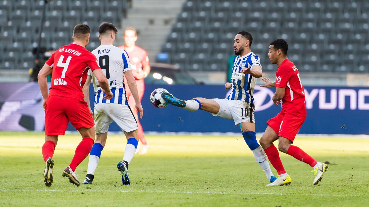Zweikampf im Heimspiel gegen Leipzig