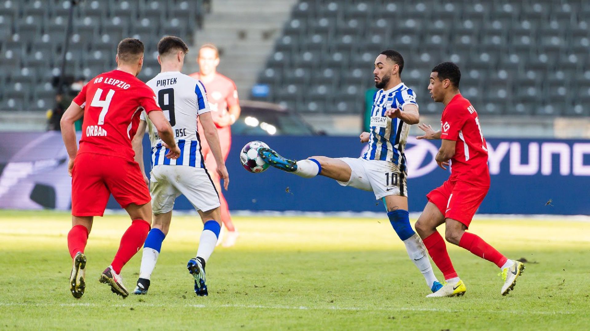 Zweikampf im Heimspiel gegen Leipzig