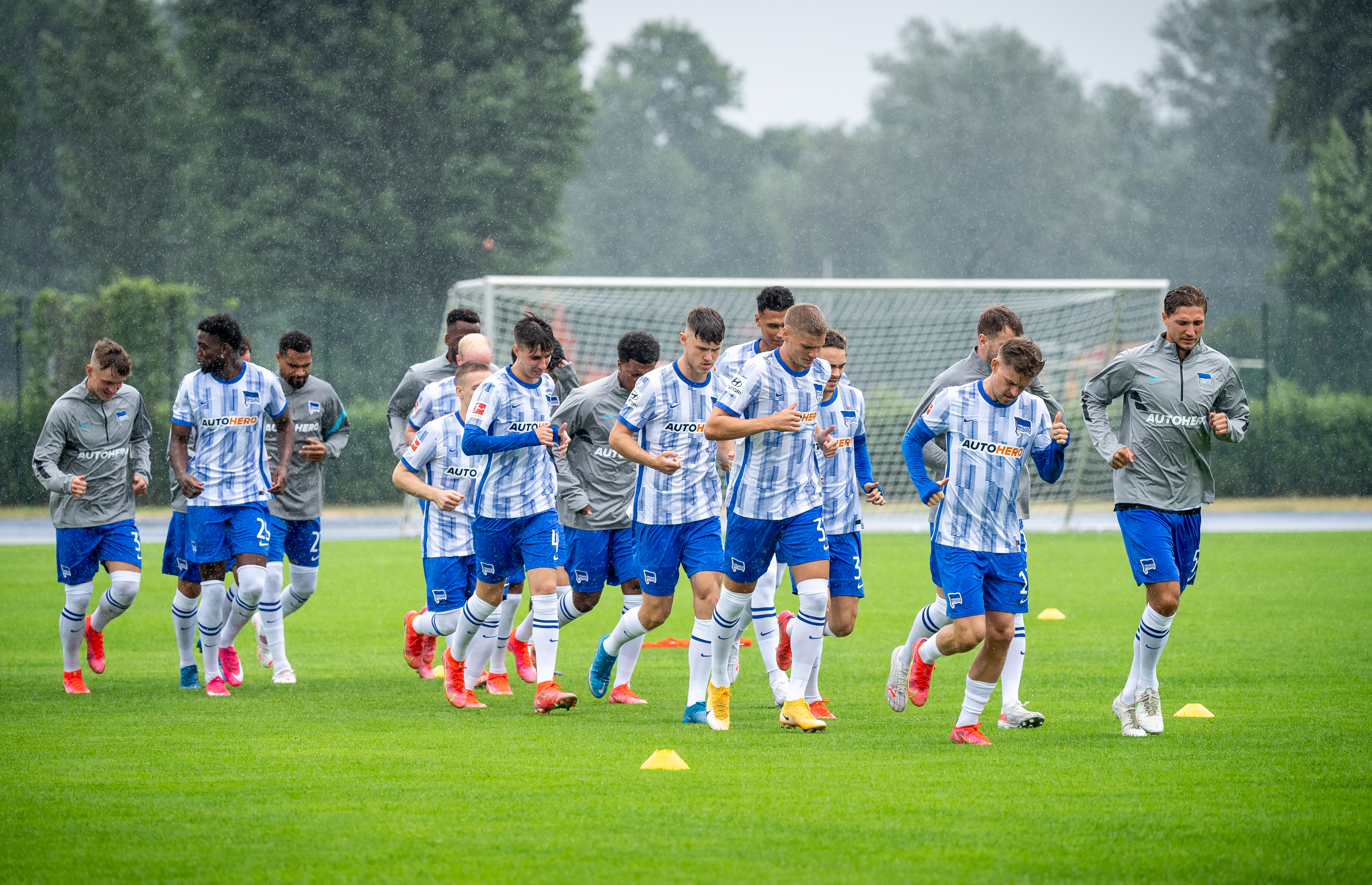 The Hertha boys warming up before Wednesday's session.