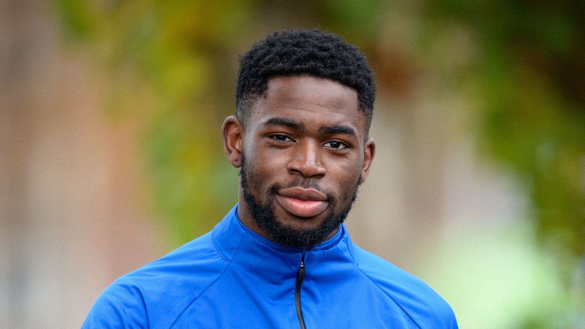 Jordan Torunarigha während des Trainings.