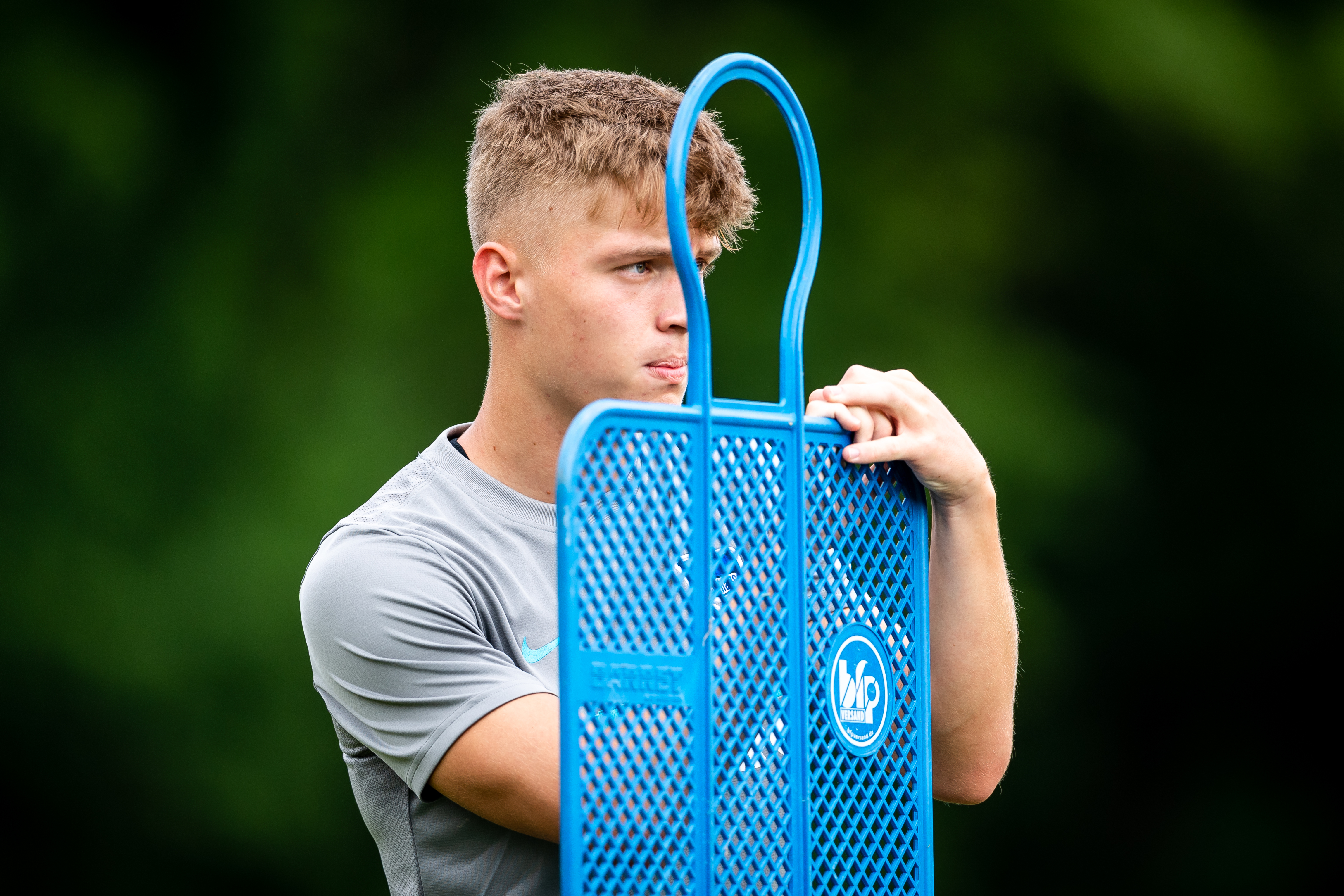 Luca Netz während des Trainings auf dem Schenckendorffplatz.