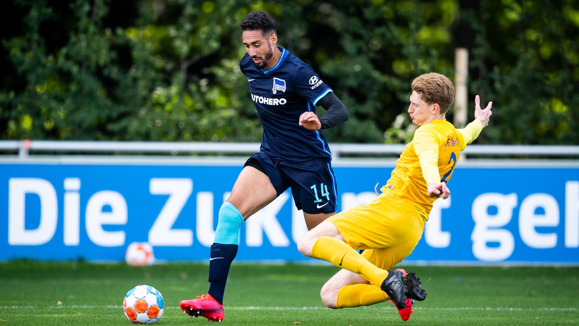 Ishak Belfodil on the ball