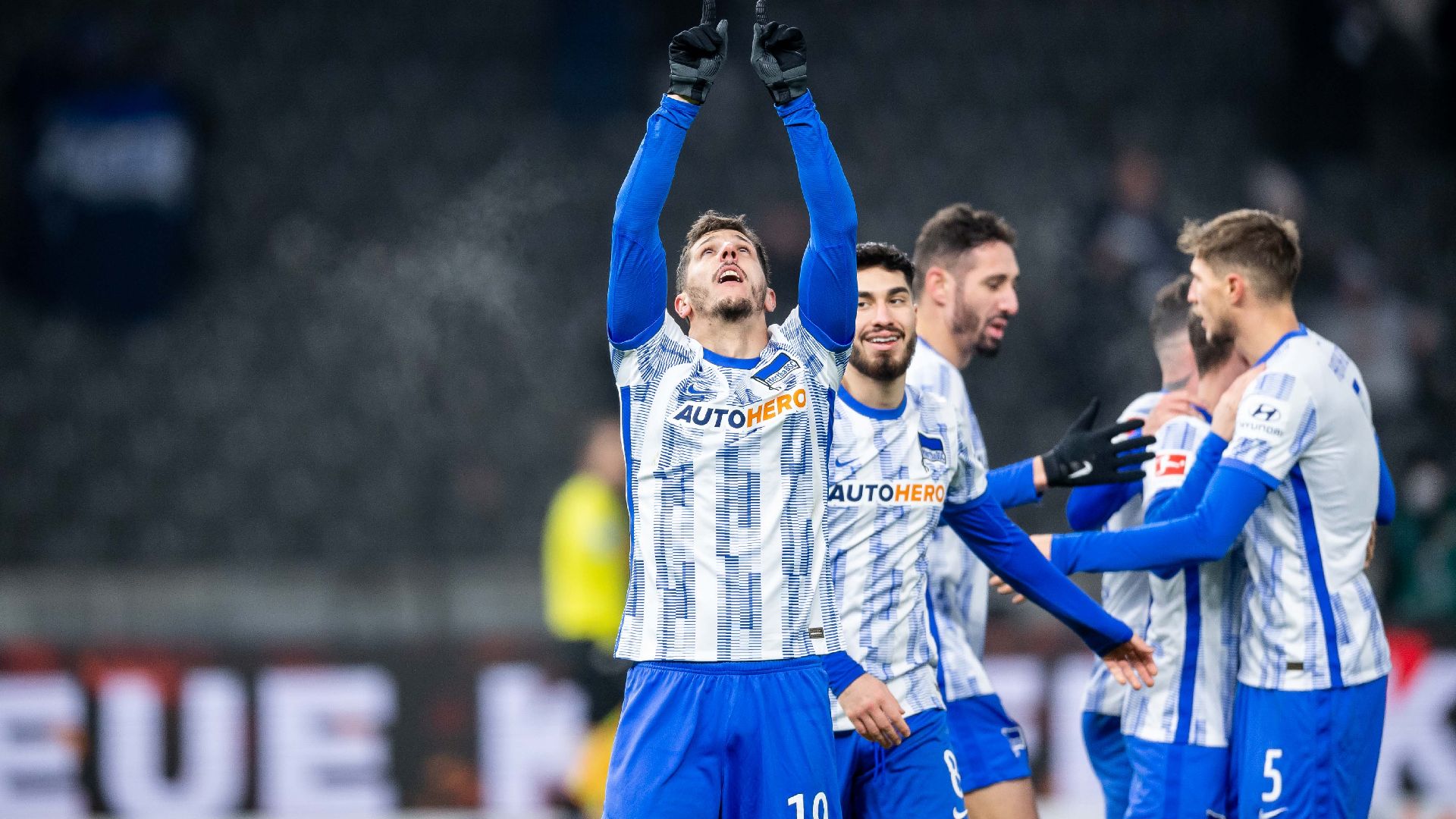 Stevan Jovetić celebrates his goal.