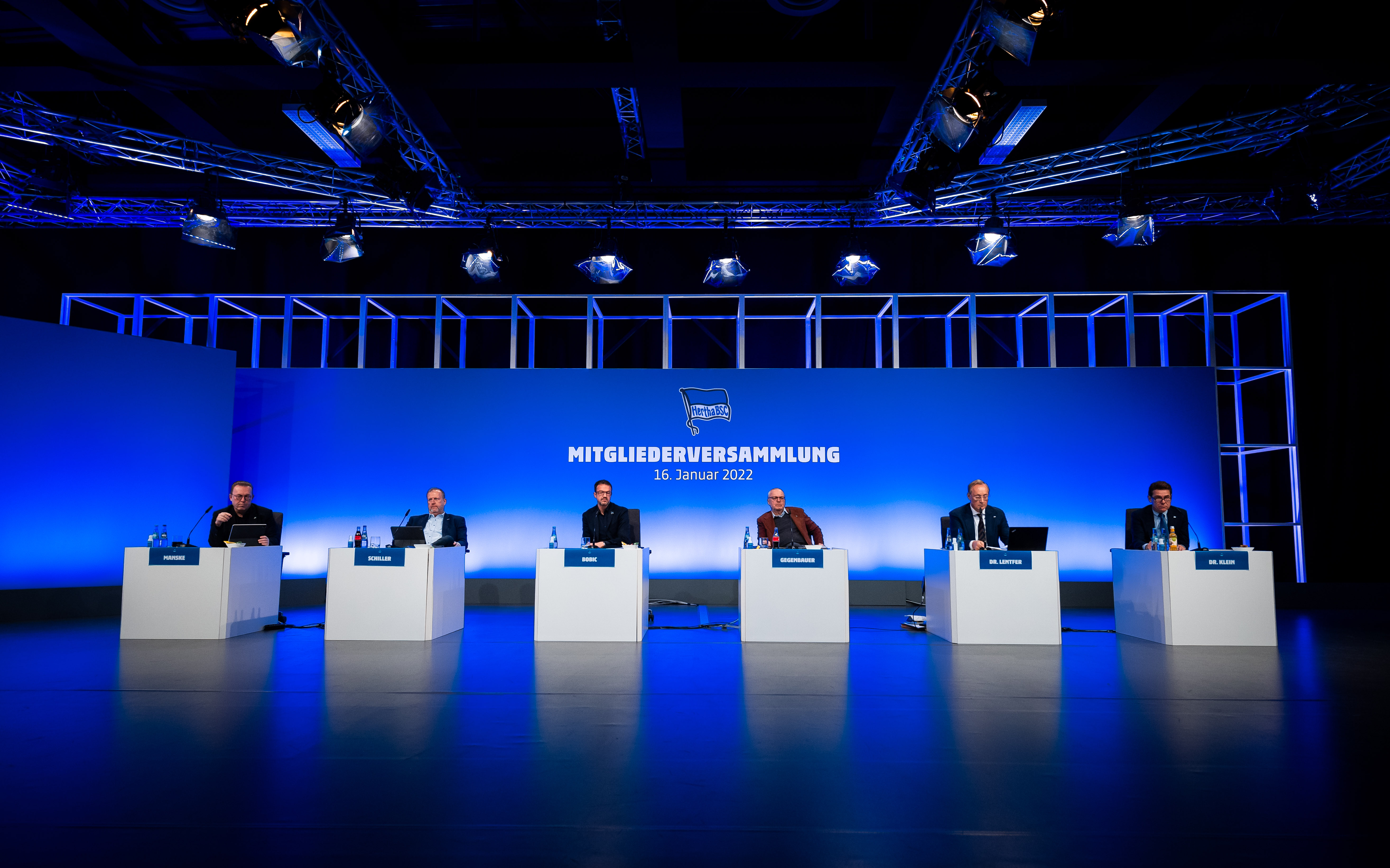 Die Verantwortlichen von Hertha BSC bei der digitalen Mitgliederversammlung im Januar 2022.