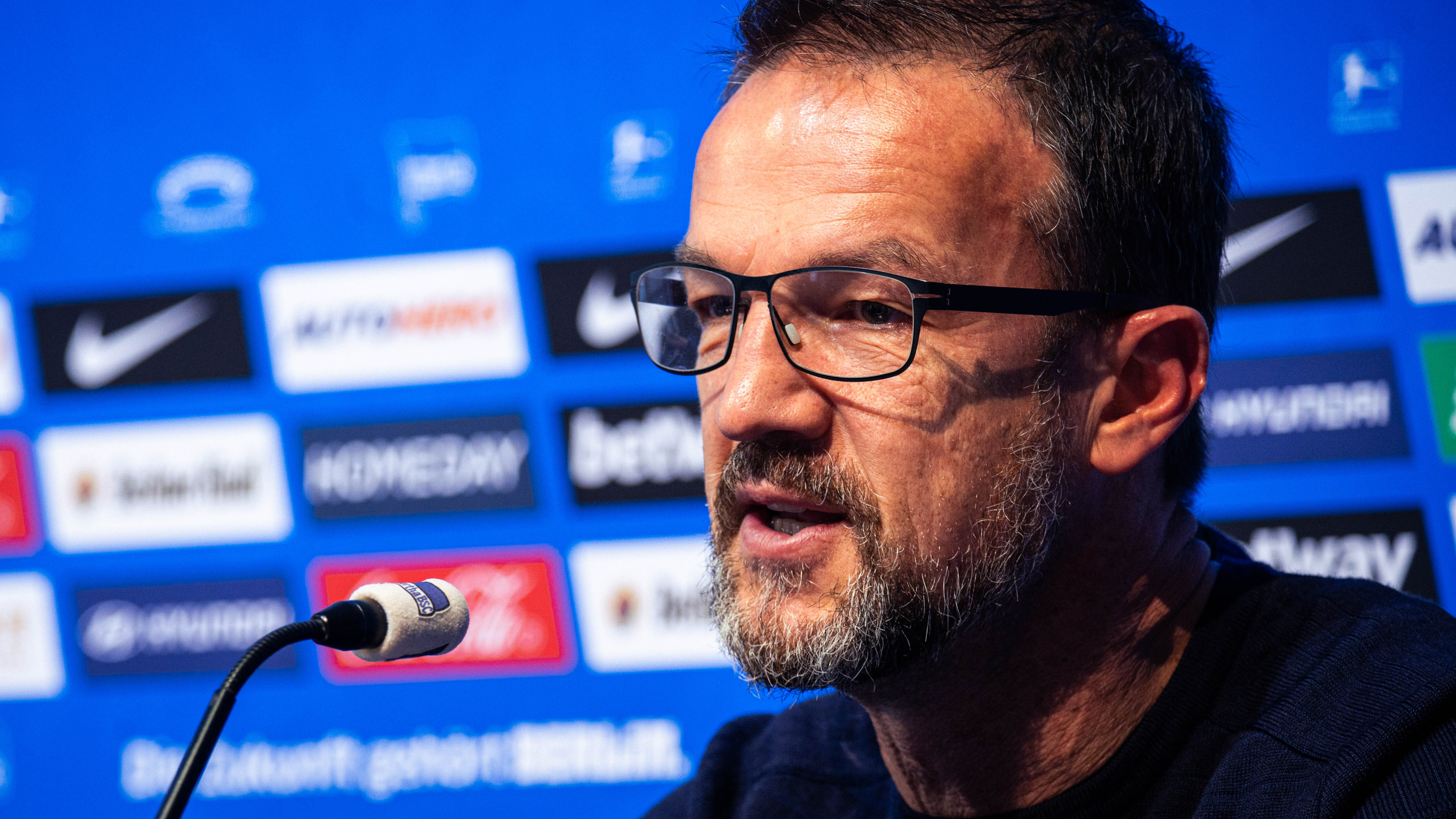Fredi Bobic speaks at the press conference ahead of the home game against VfB Stuttgart.