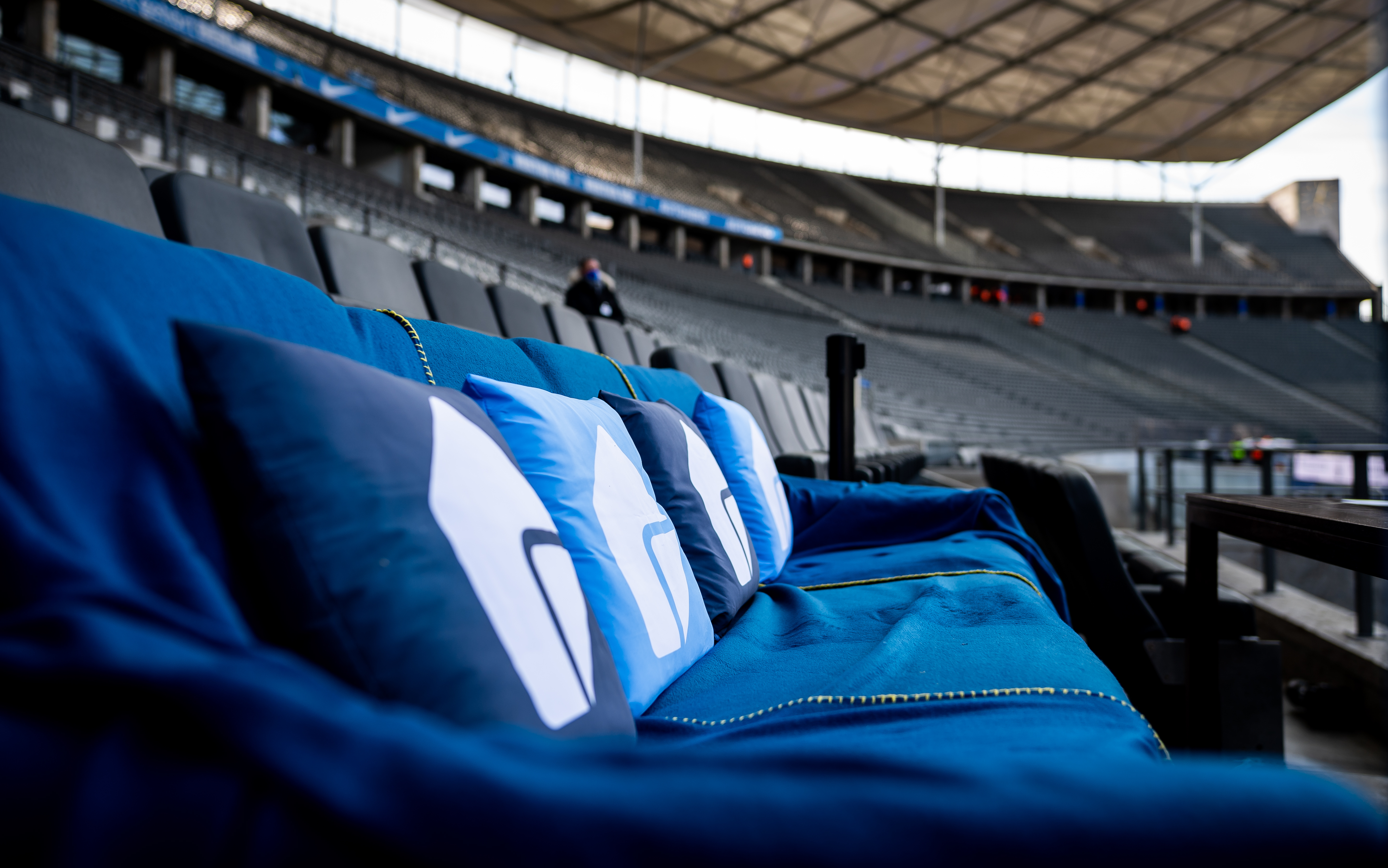 Die Homeday-Couch beim Heimspiel gegen den 1.FC Union im Olympiastadion.