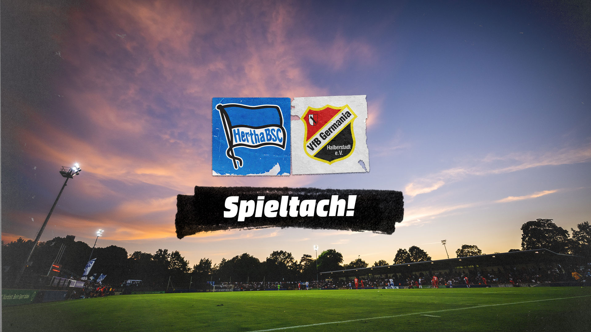 Die Logos von Hertha BSC und dem VfB Germania Halberstadt mit dem Schriftzug Spieltach.