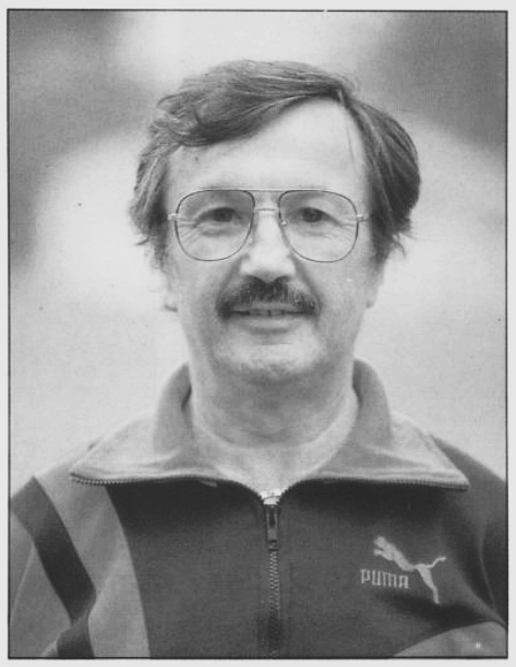 Heinz Kressin als Teambetreuer der Bubis.