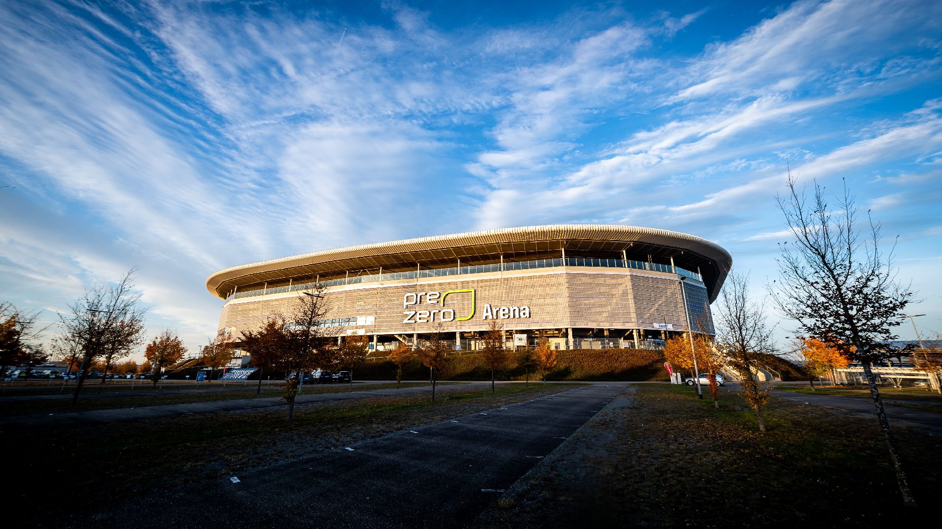 Die Rhein-Neckar-Arena von außen.