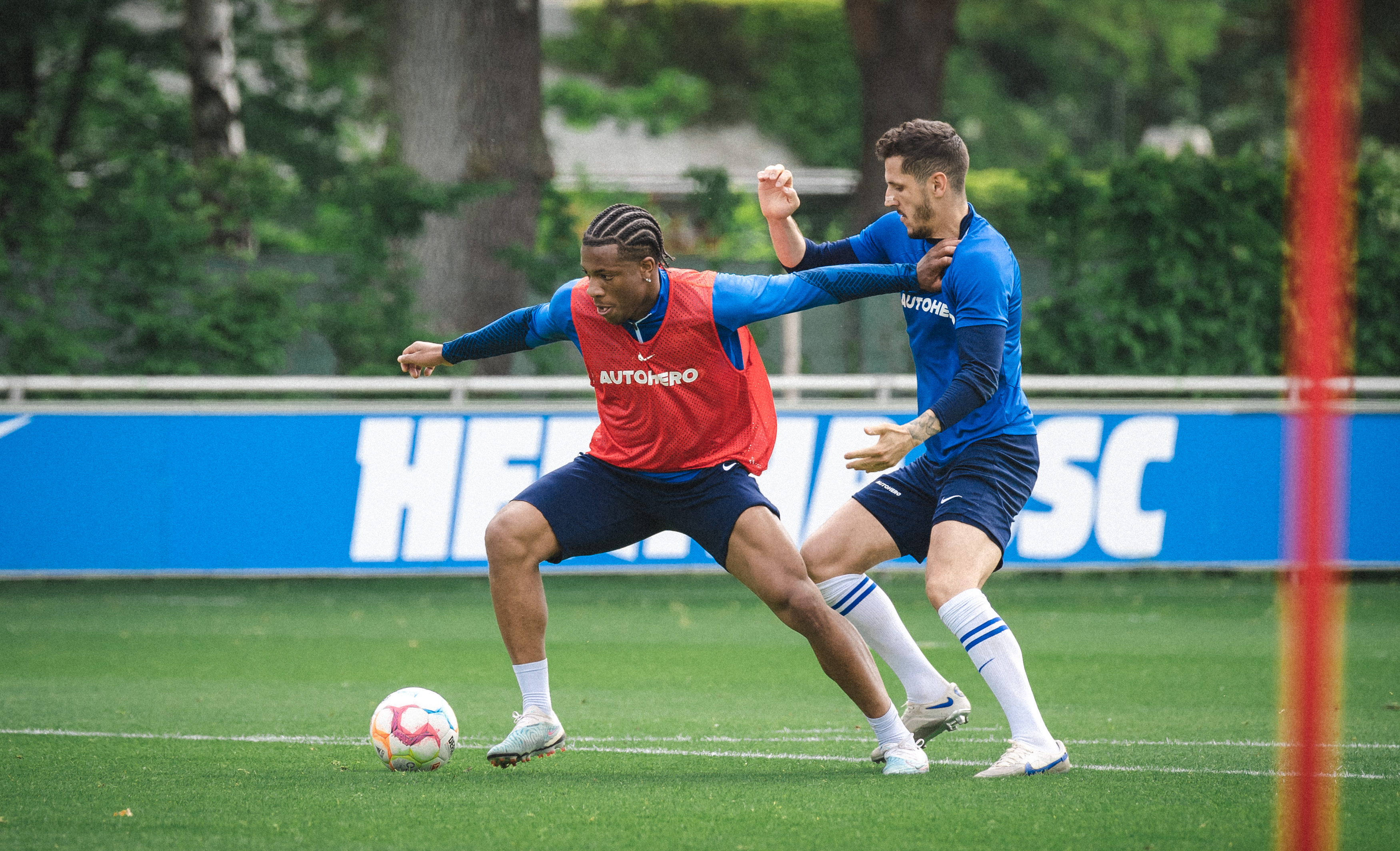 Marco Richter and Lucas Tousart in training