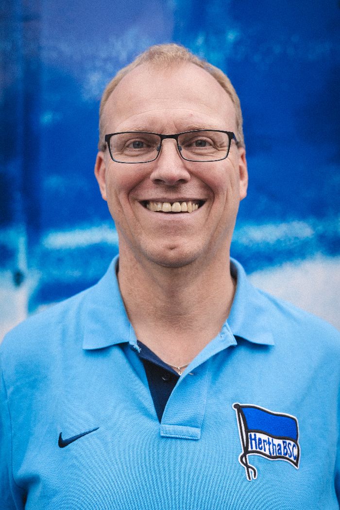 Ralf Kisting im Porträt.