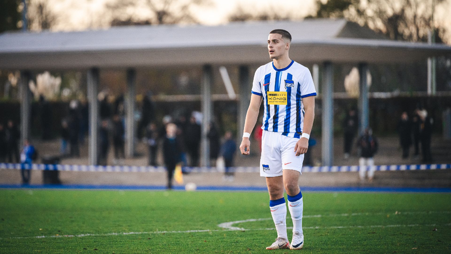 Leander Popp im Hertha-Trikot.