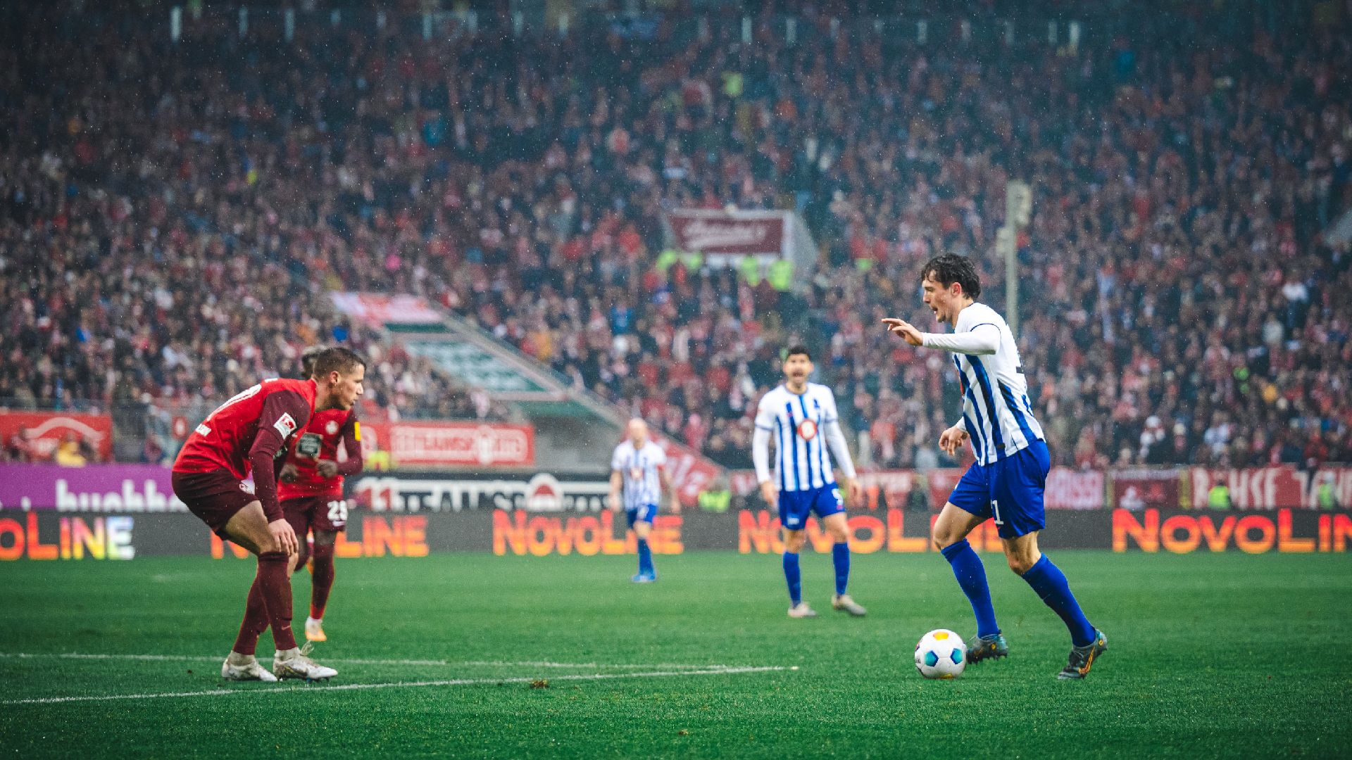 Fabian Reese mit dem Ball.