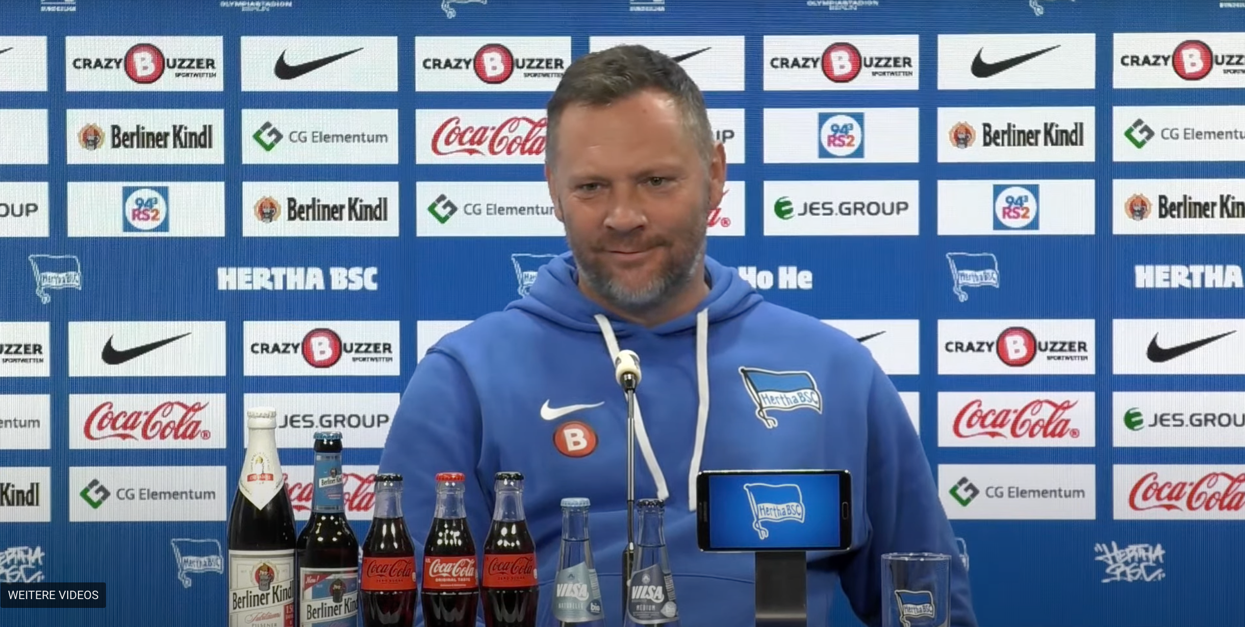 Unser Chefcoach Pál Dárdai.