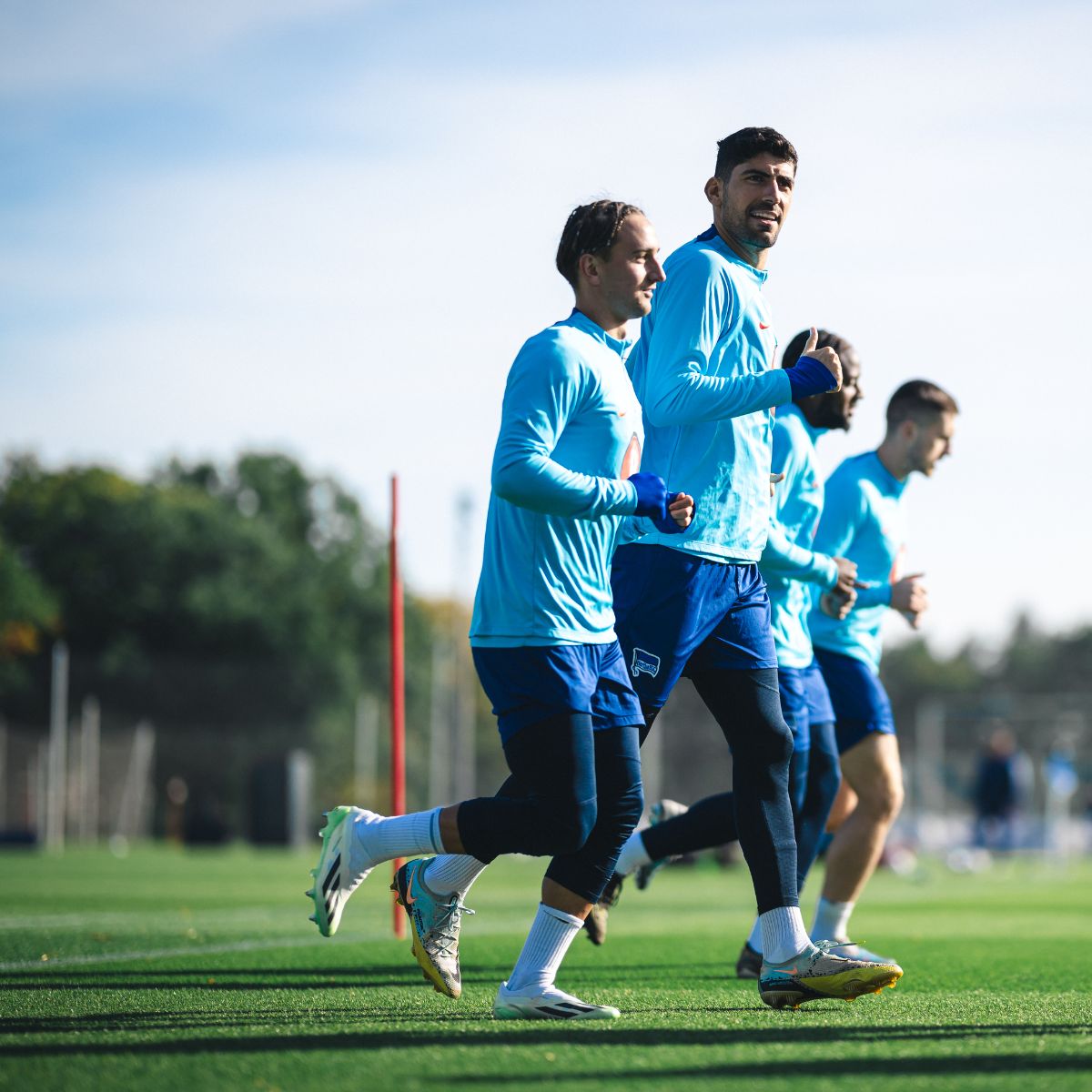 Michał Karbownik und Andreas Bouchalakis im Training.