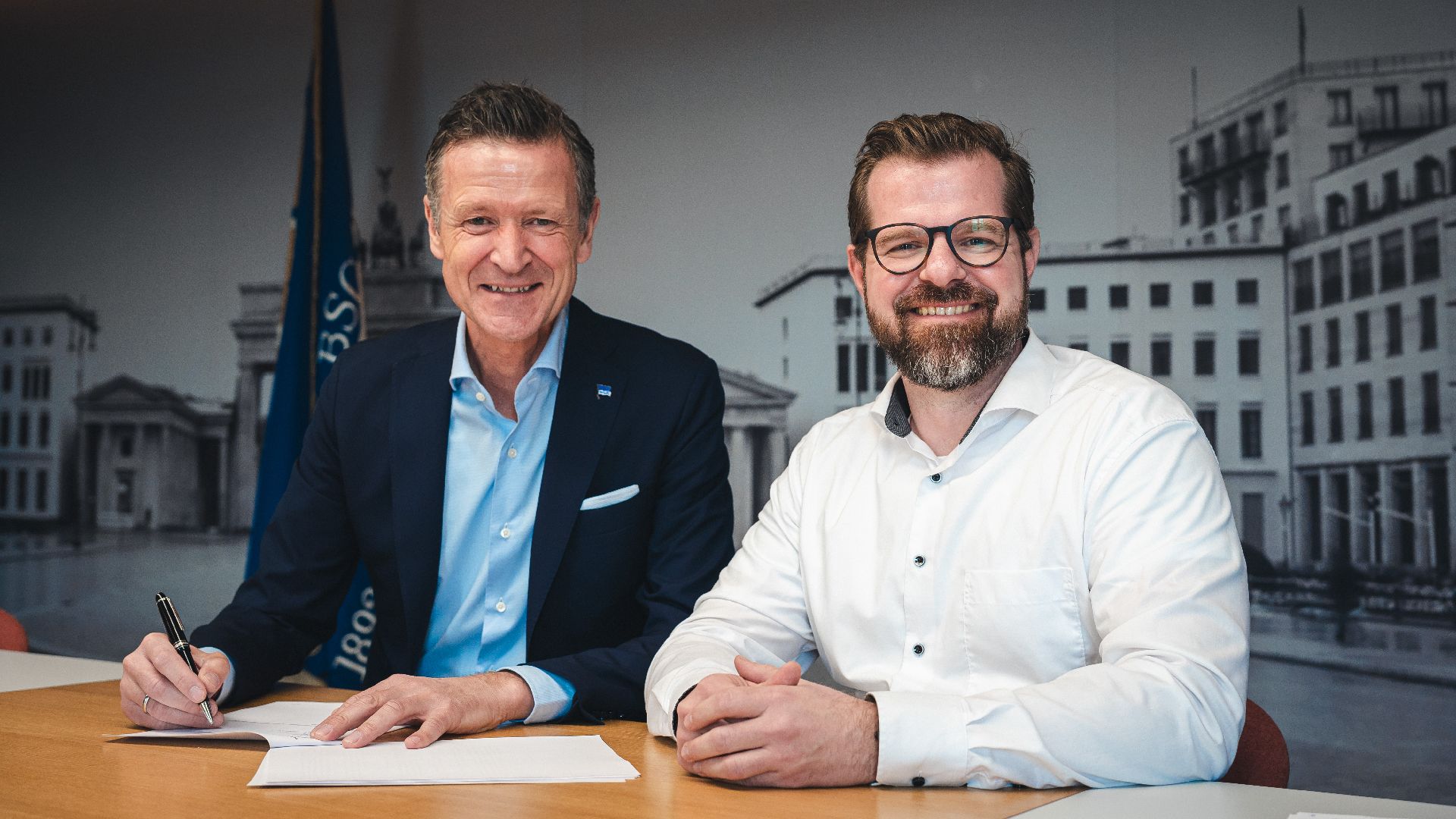 Thomas E. Herrich and Fabian Drescher.
