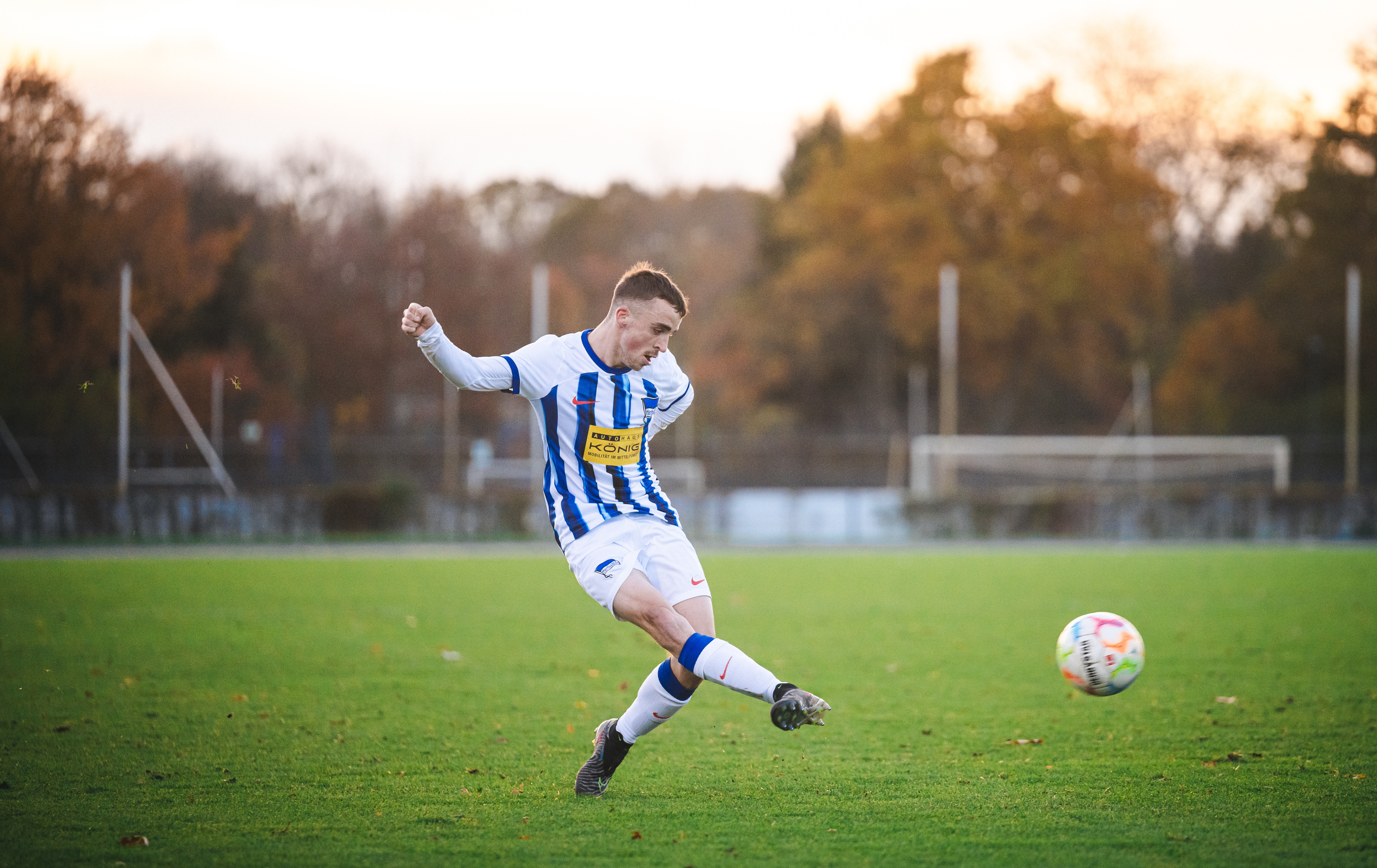 Dominik Schickersinksy am Ball.