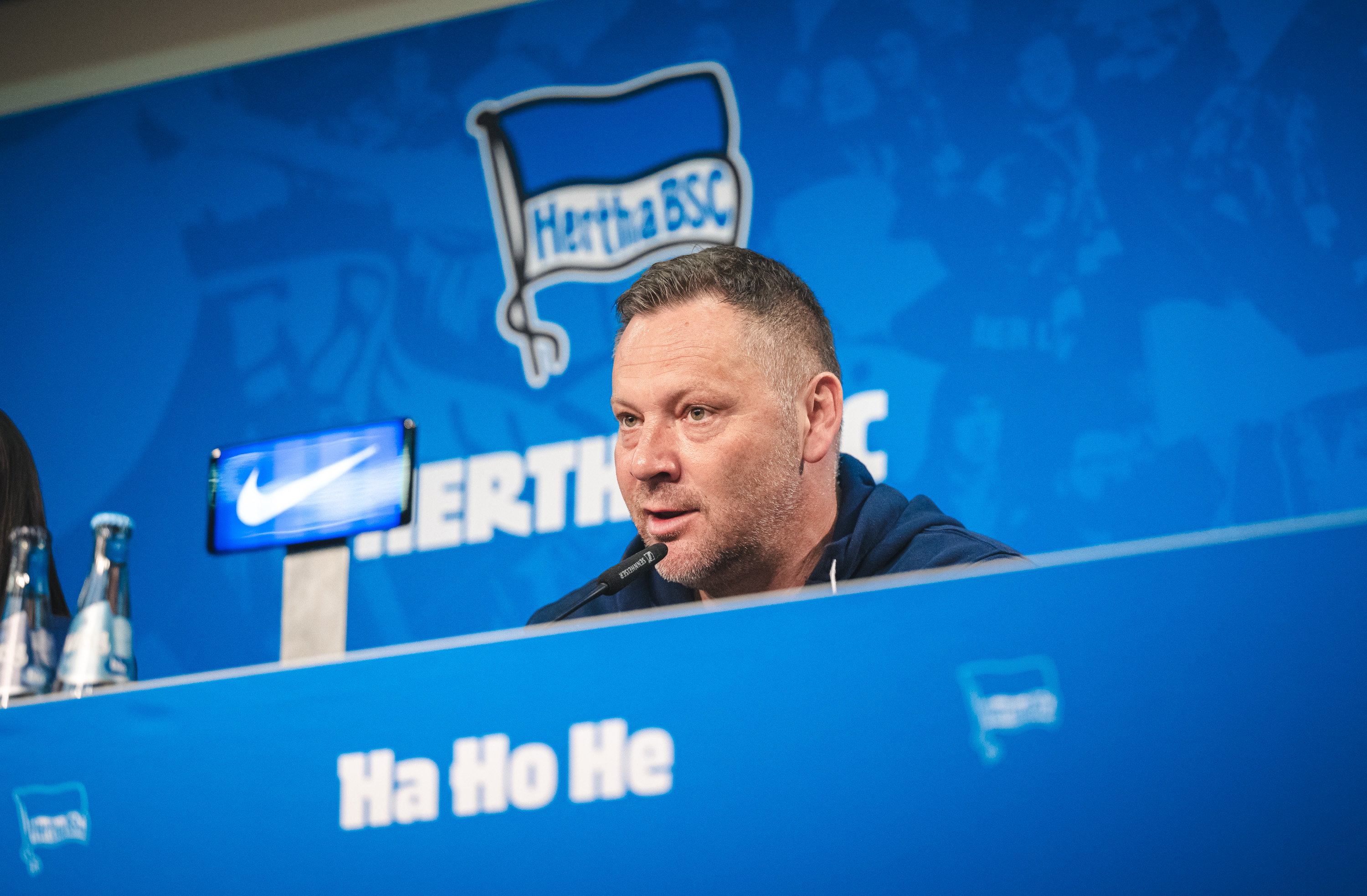 Pál Dárdai auf der Pressekonferenz nach dem Heimspiel gegen Nürnberg.