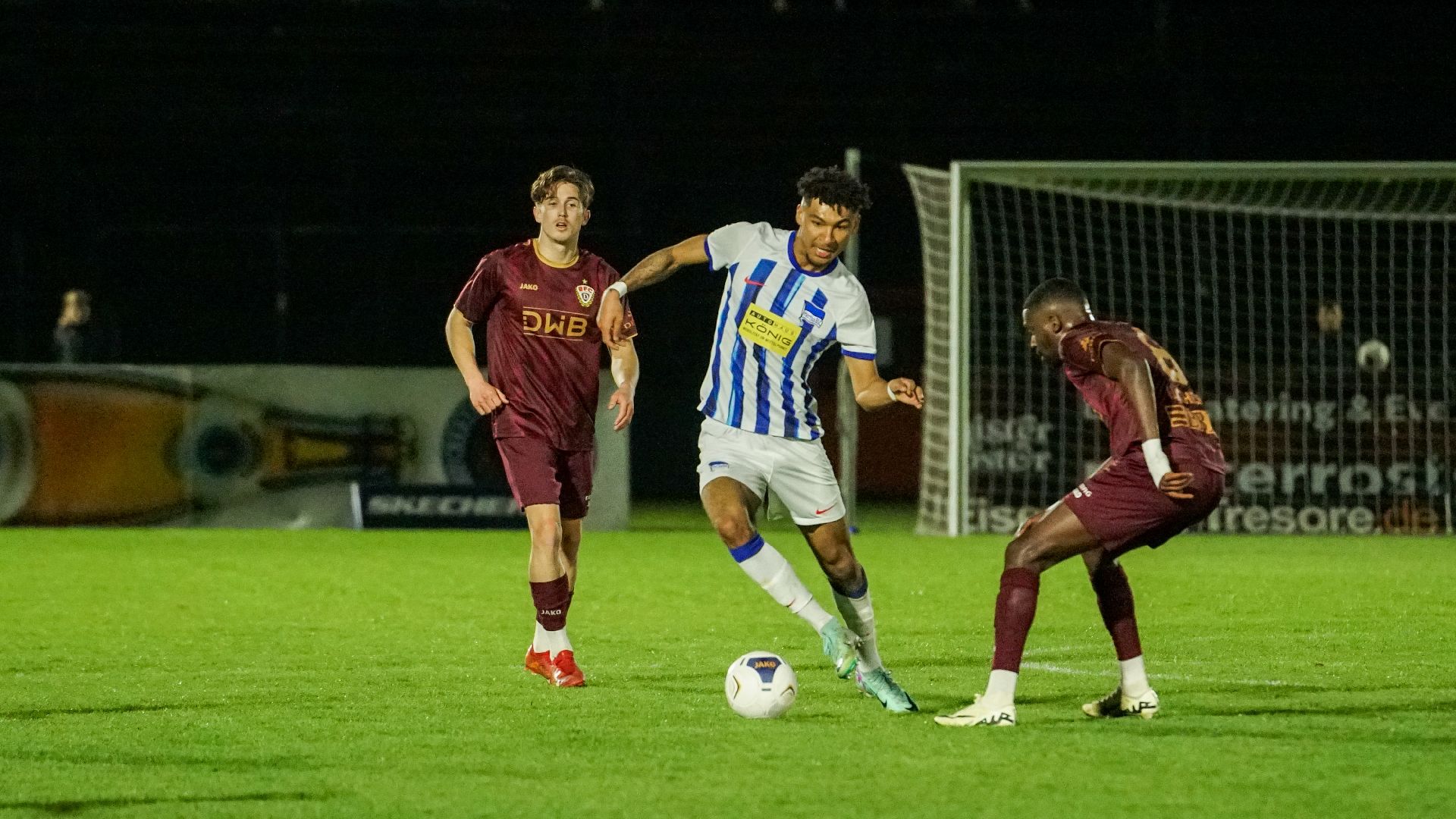 Joel da Silva Kiala am Ball.