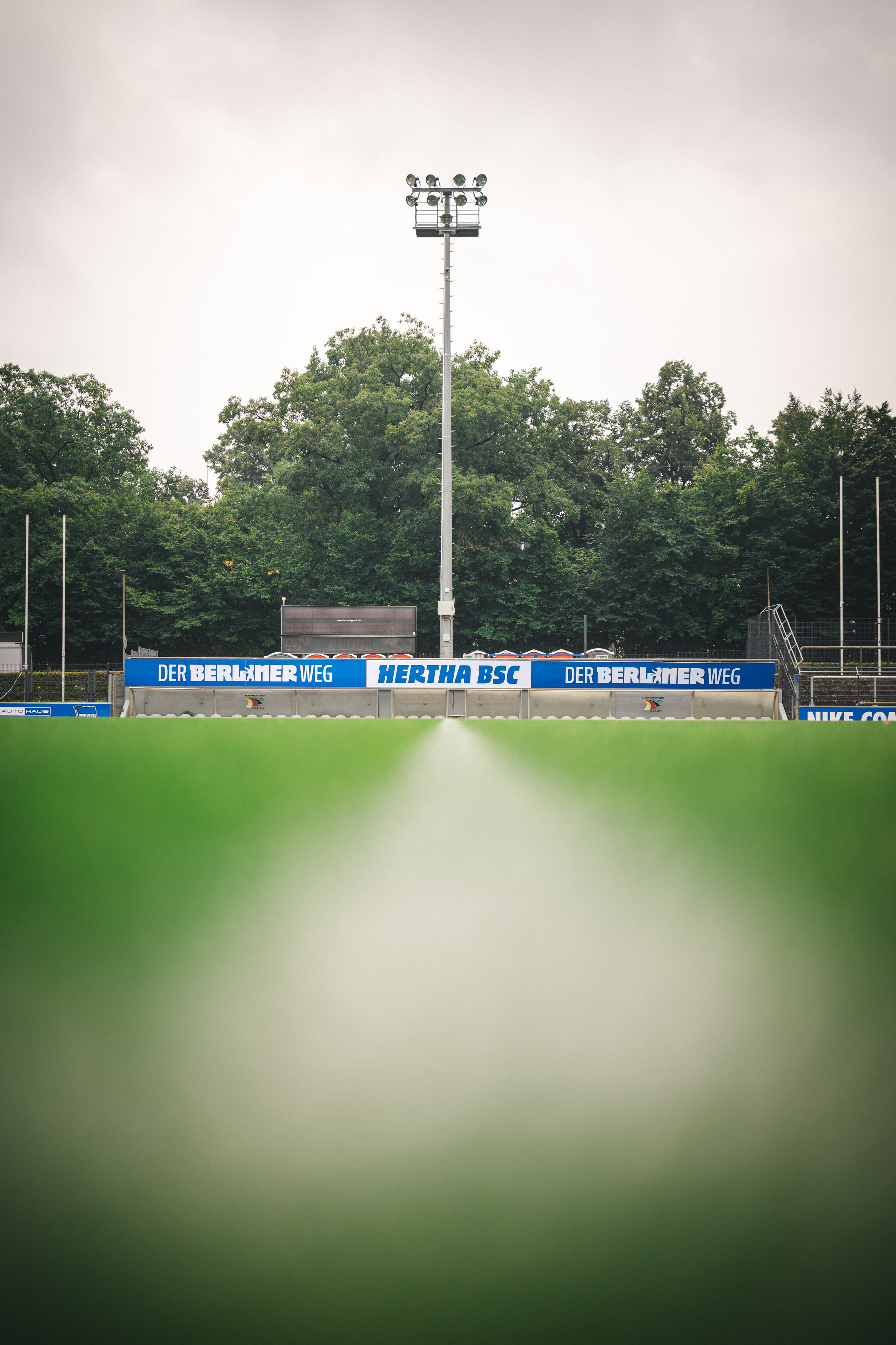 Die Ersatzbank im Stadion auf dem Wurfplatz/Amateurstadion.